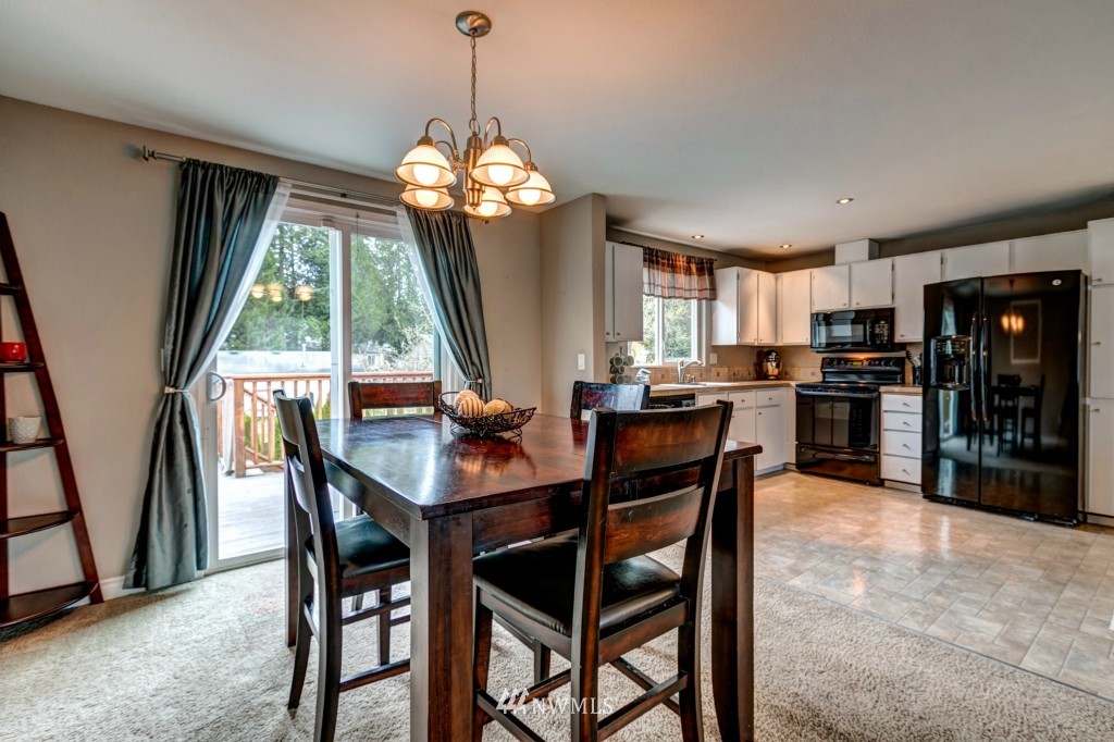 21616 7th Place West Bothell, WA 98021 - Photo 8 of 24