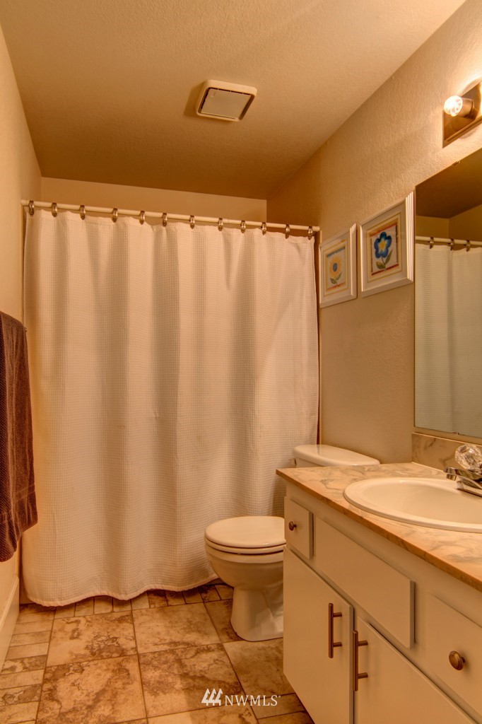 21616 7th Place West Bothell, WA 98021 - Photo 9 of 24