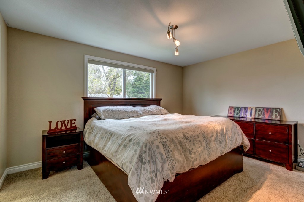 21616 7th Place West Bothell, WA 98021 - Photo 10 of 24