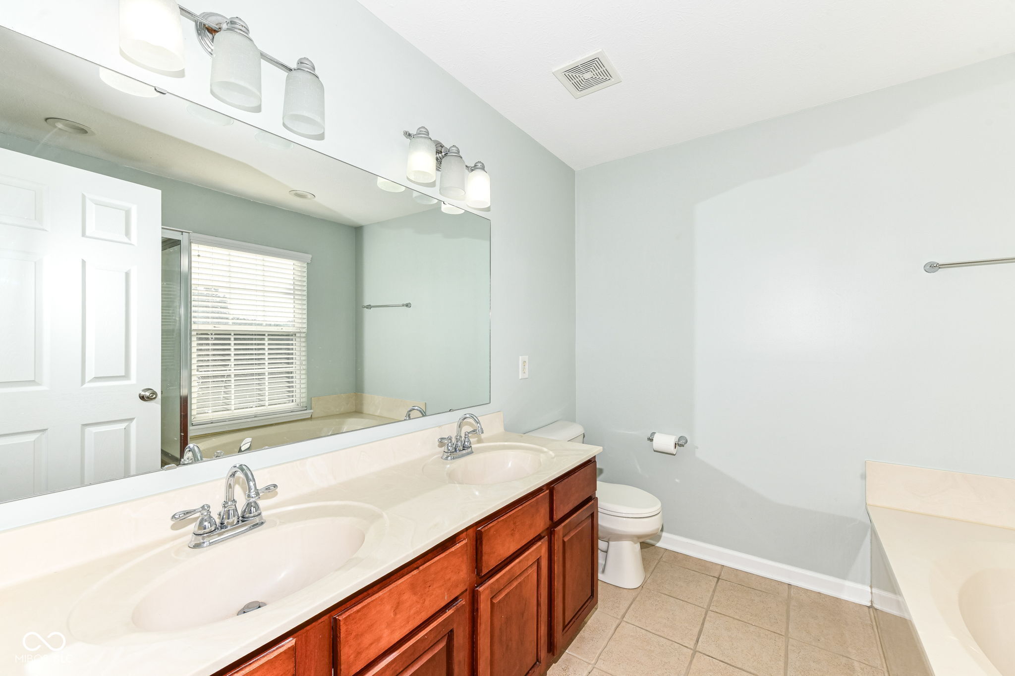 12032 Esty Way Carmel, IN 46033 - Photo 25 of 36