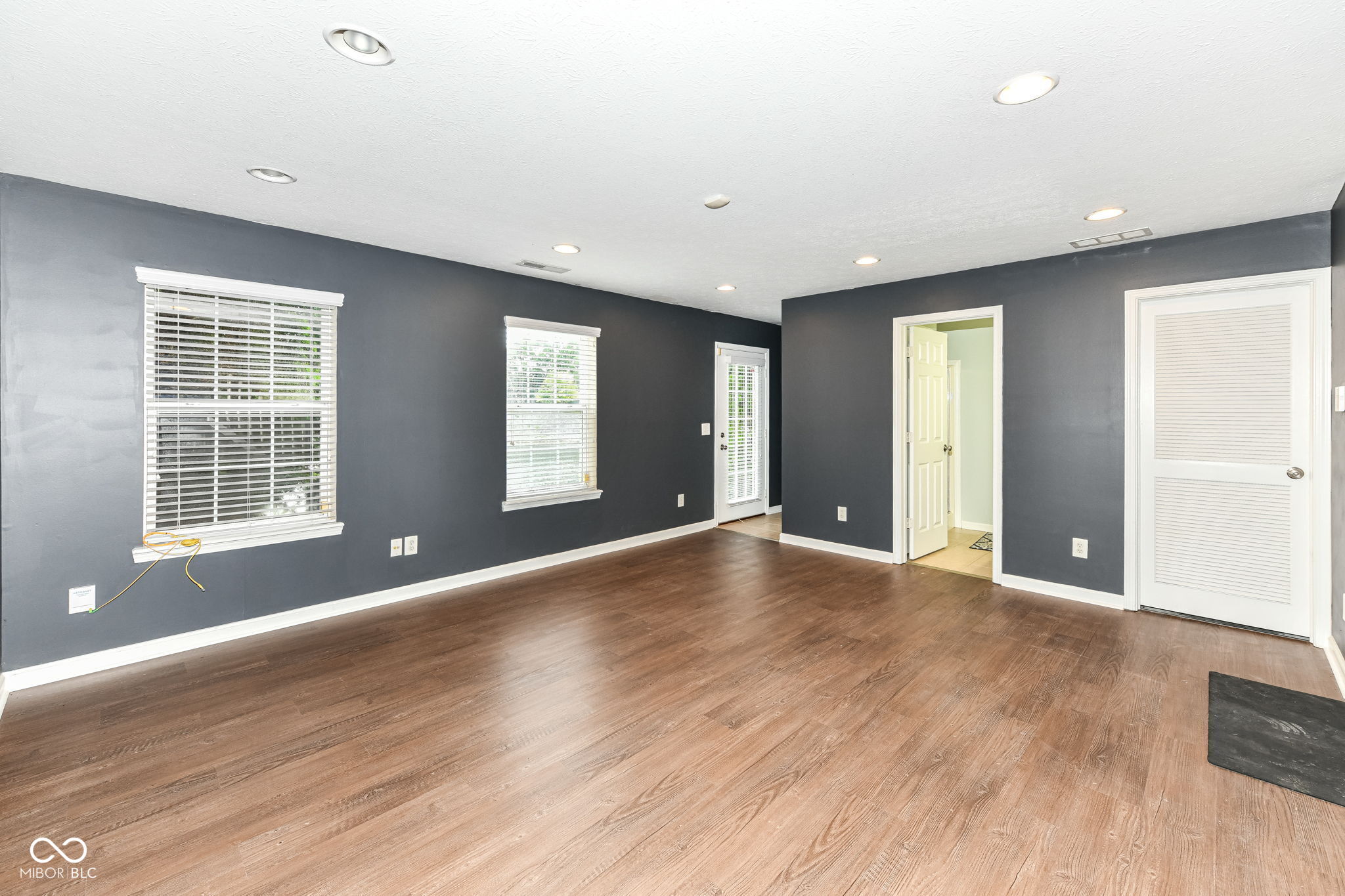 12032 Esty Way Carmel, IN 46033 - Photo 5 of 36