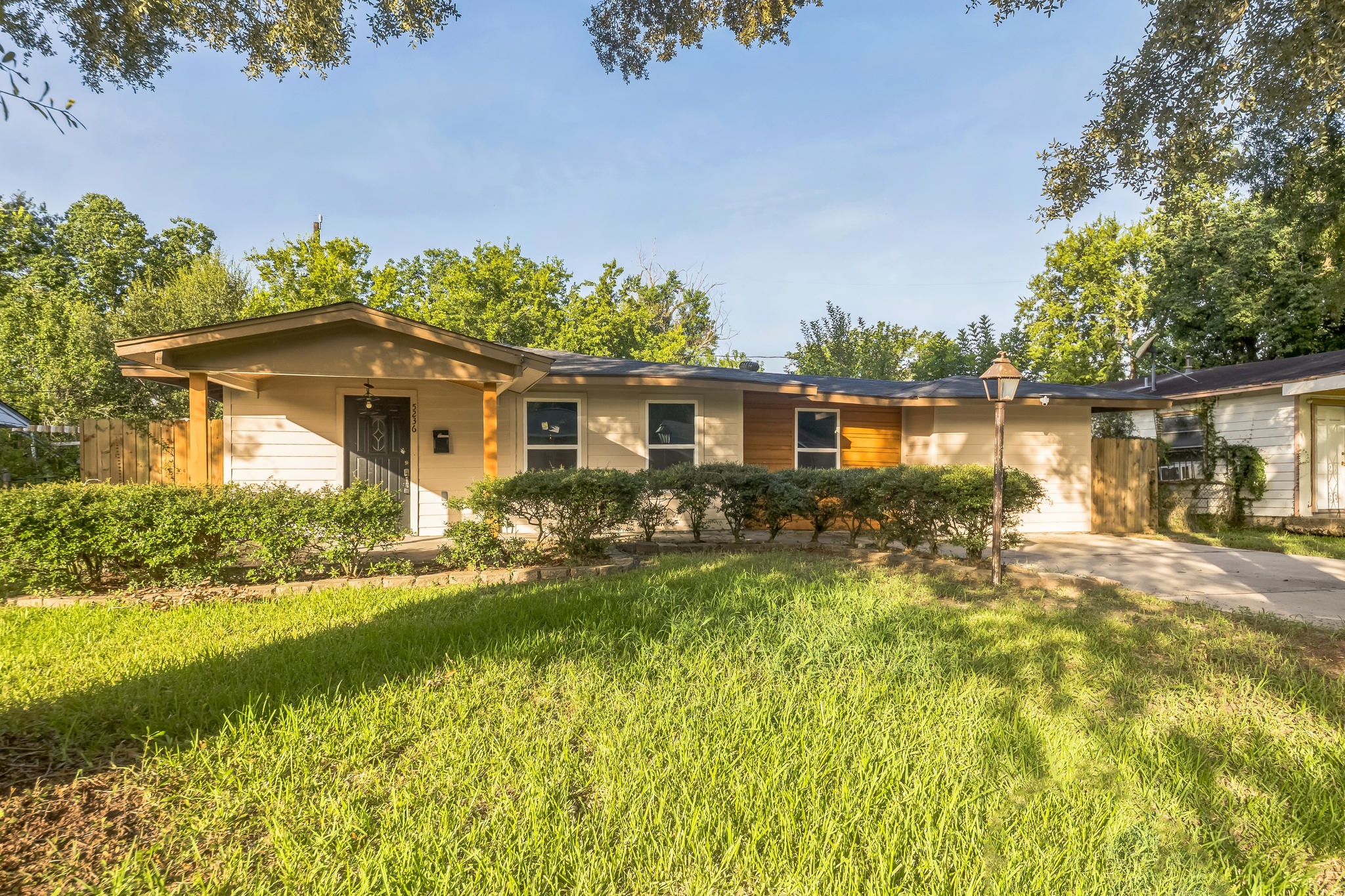 5236 Perry Street Houston, TX 77021 - Photo 12 of 12 a front view of a house with a yard
