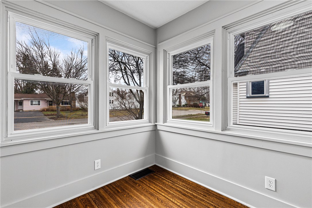 226 Barry Road Irondequoit, NY 14617 - Photo 21 of 40