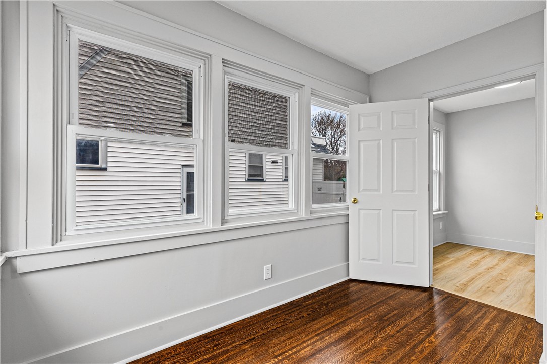 226 Barry Road Irondequoit, NY 14617 - Photo 23 of 40