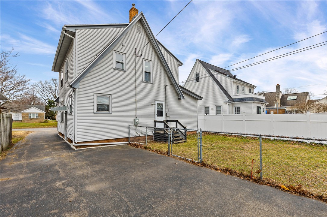 226 Barry Road Irondequoit, NY 14617 - Photo 36 of 40