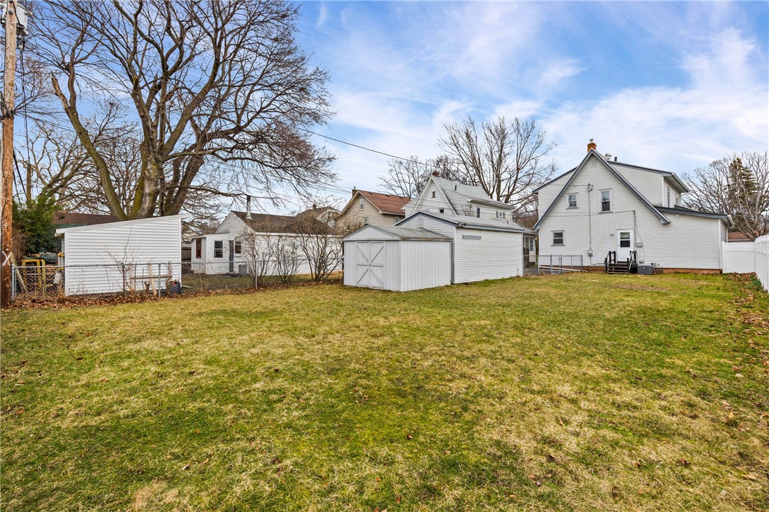 226 Barry Road Irondequoit, NY 14617 - Photo 37 of 40