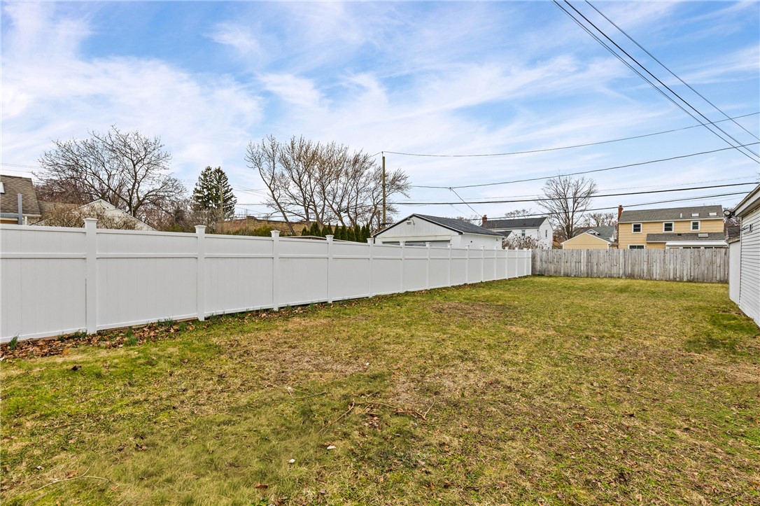 226 Barry Road Irondequoit, NY 14617 - Photo 38 of 40