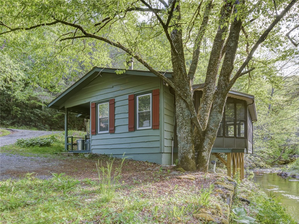 1471 Bamboo Road Boone, NC 28607 - Photo 2 of 19 a small hut under the tree