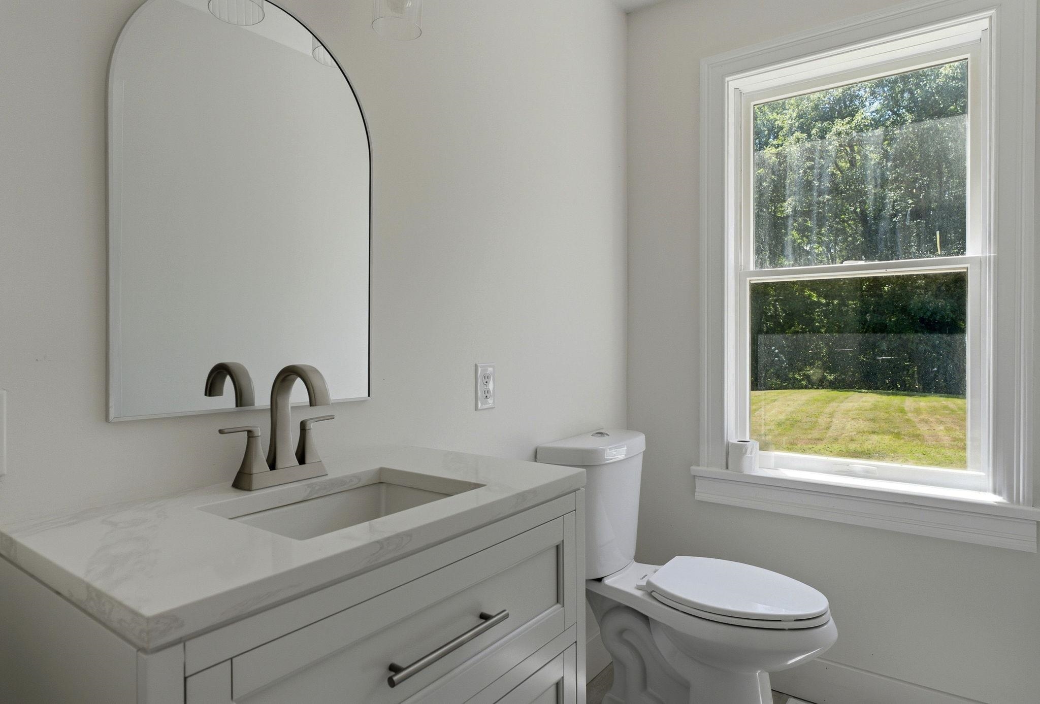 60 Horseshoe Road Windham, NH 03087 - Photo 14 of 35