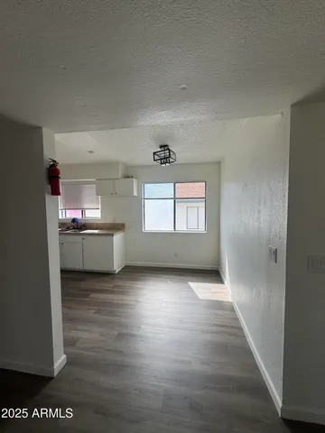 $1,400 | 156 North May, Unit 202, Mesa, AZ 85201