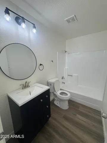 $1,400 | 156 North May, Unit 202, Mesa, AZ 85201