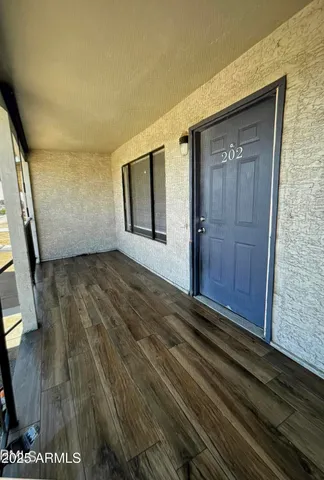 $1,400 | 156 North May, Unit 202, Mesa, AZ 85201