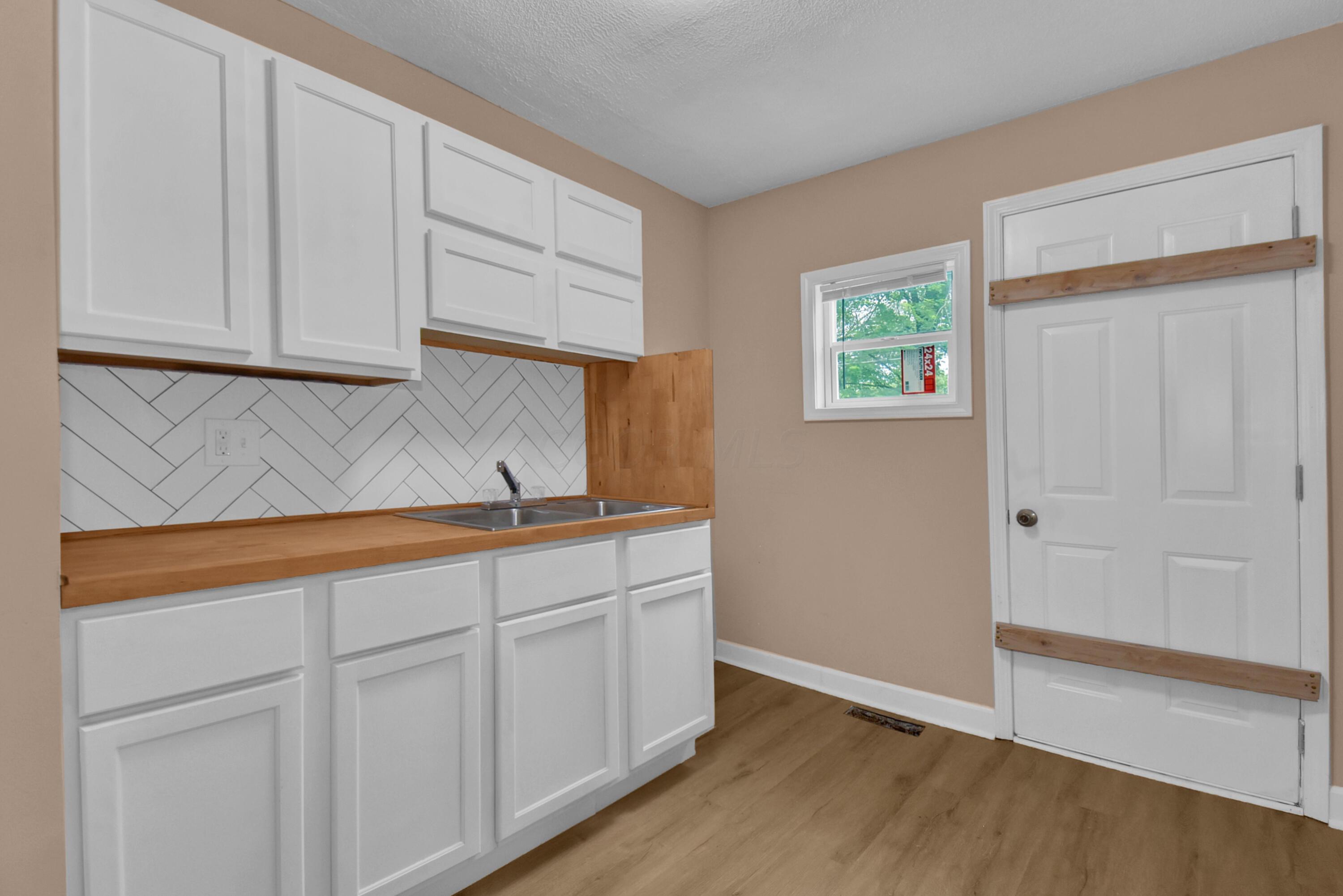 643 Demorest Road Columbus, OH 43204 - Photo 28 of 38 DSC_3424