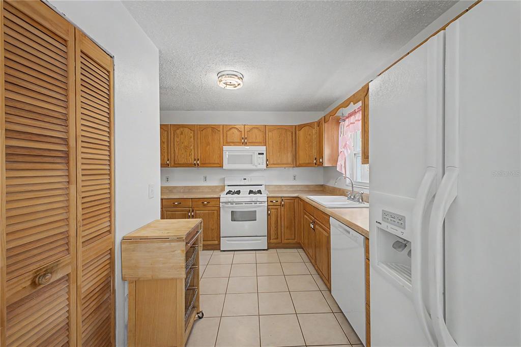 10170 Northcliffe Boulevard Spring Hill, FL 34608 - Photo 15 of 46