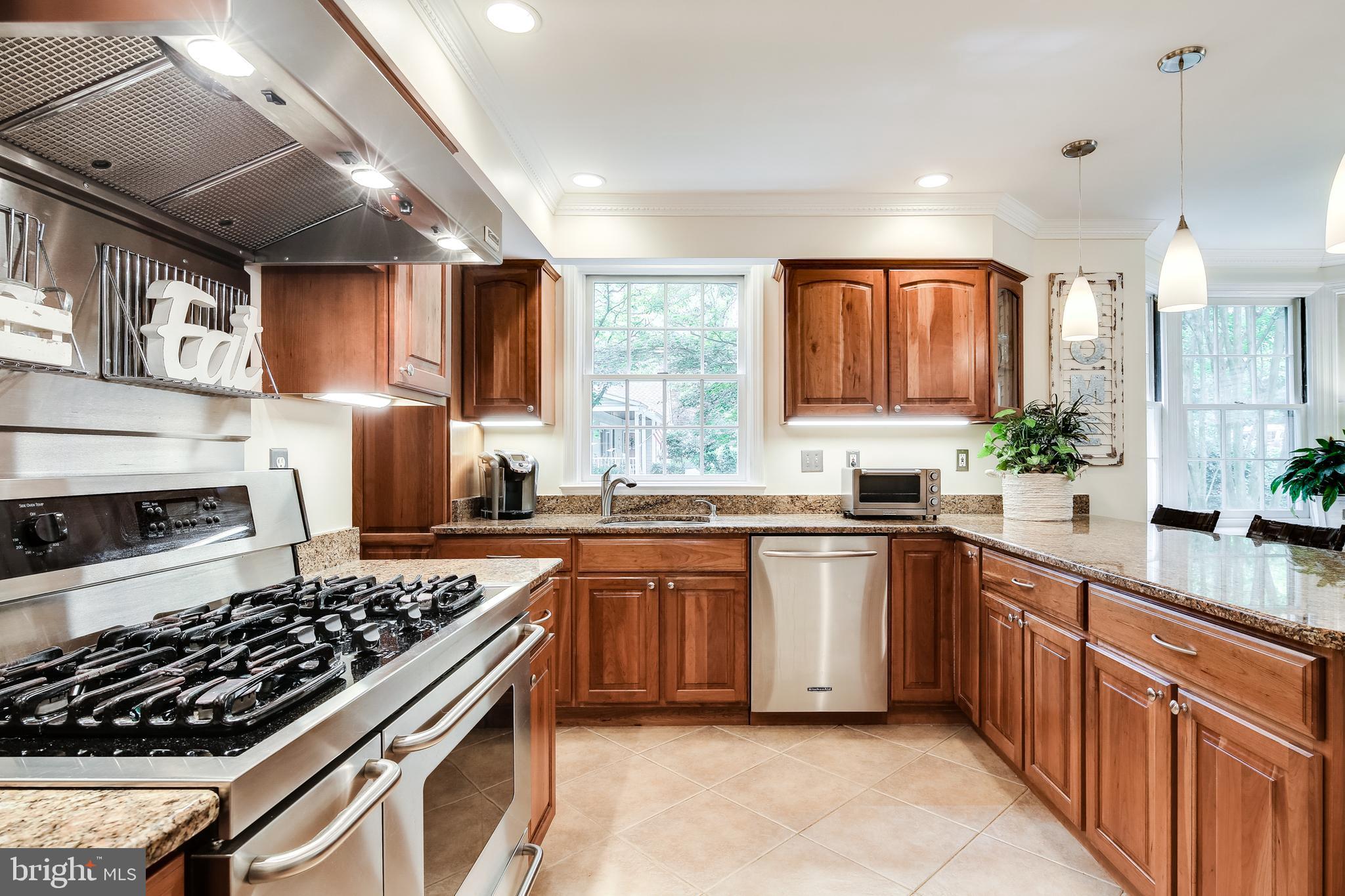 217 Old County Road Severna Park, MD 21146 - Photo 11 of 52 Gallery Image 11