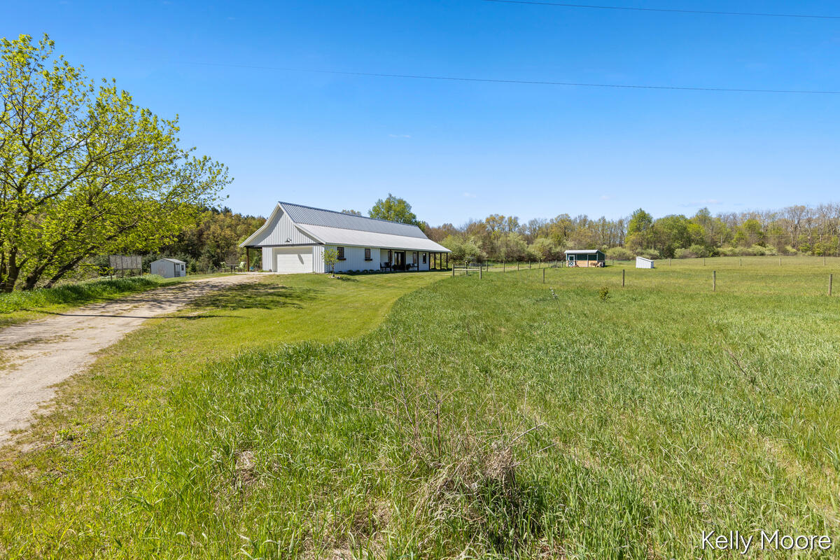 11117 West Snows Lake Road Greenville, MI 48838 - Photo 23 of 30