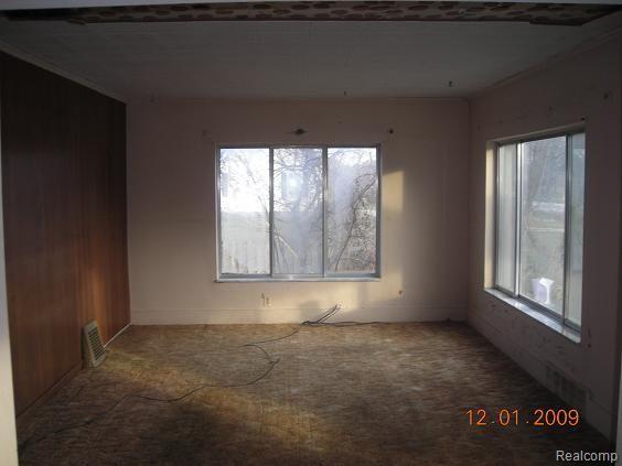 14440 Elwell Road Belleville, MI 48111 - Photo 22 of 25 living room