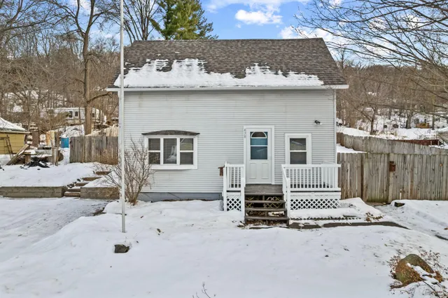 $279,900 | 438 North Washington Street, St. Croix Falls, WI 54024