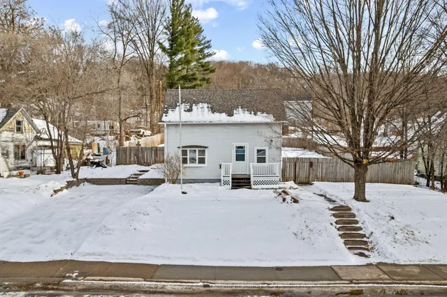 $279,900 | 438 North Washington Street, St. Croix Falls, WI 54024