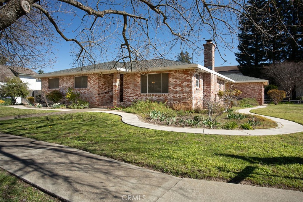 510 Indiana Street Gridley, CA 95948 - Photo 1 of 45 a view of a house with a yard