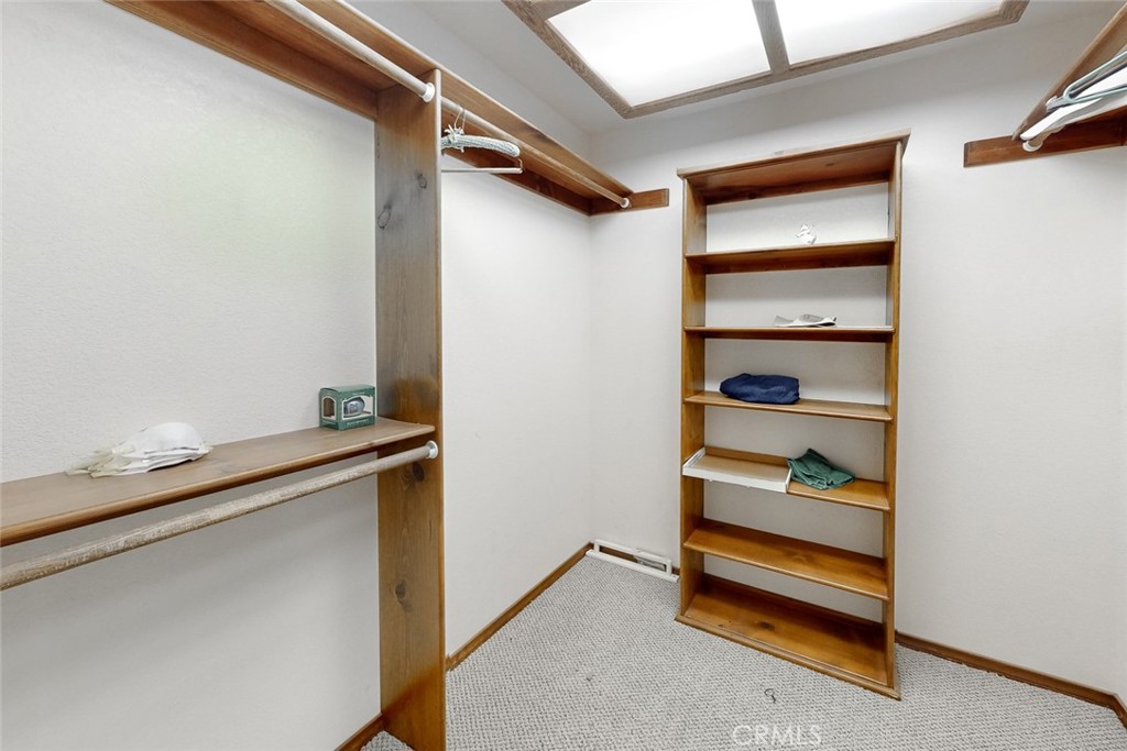 510 Indiana Street Gridley, CA 95948 - Photo 30 of 45 a view of room with closet