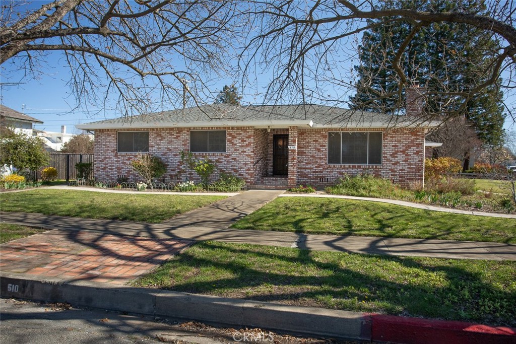 510 Indiana Street Gridley, CA 95948 - Photo 3 of 45 front view of a house with a yard