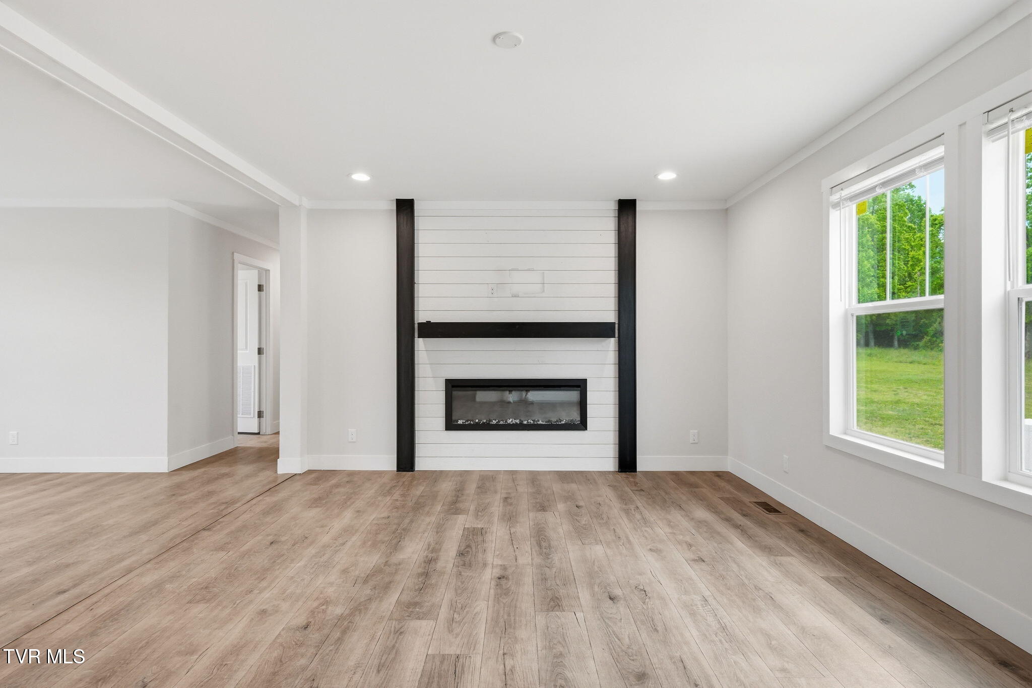 880 Ricker Road Greeneville, TN 37743 - Photo 18 of 29 FIRE PLACE