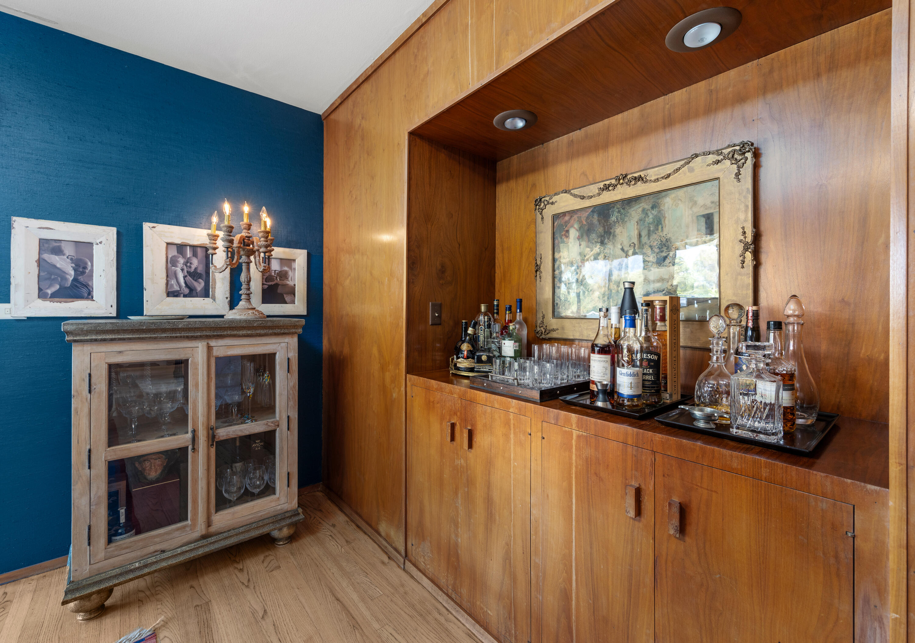 785 Carosam Road Santa Barbara, CA 93110 - Photo 13 of 46 a bathroom with a double vanity sink and a mirror