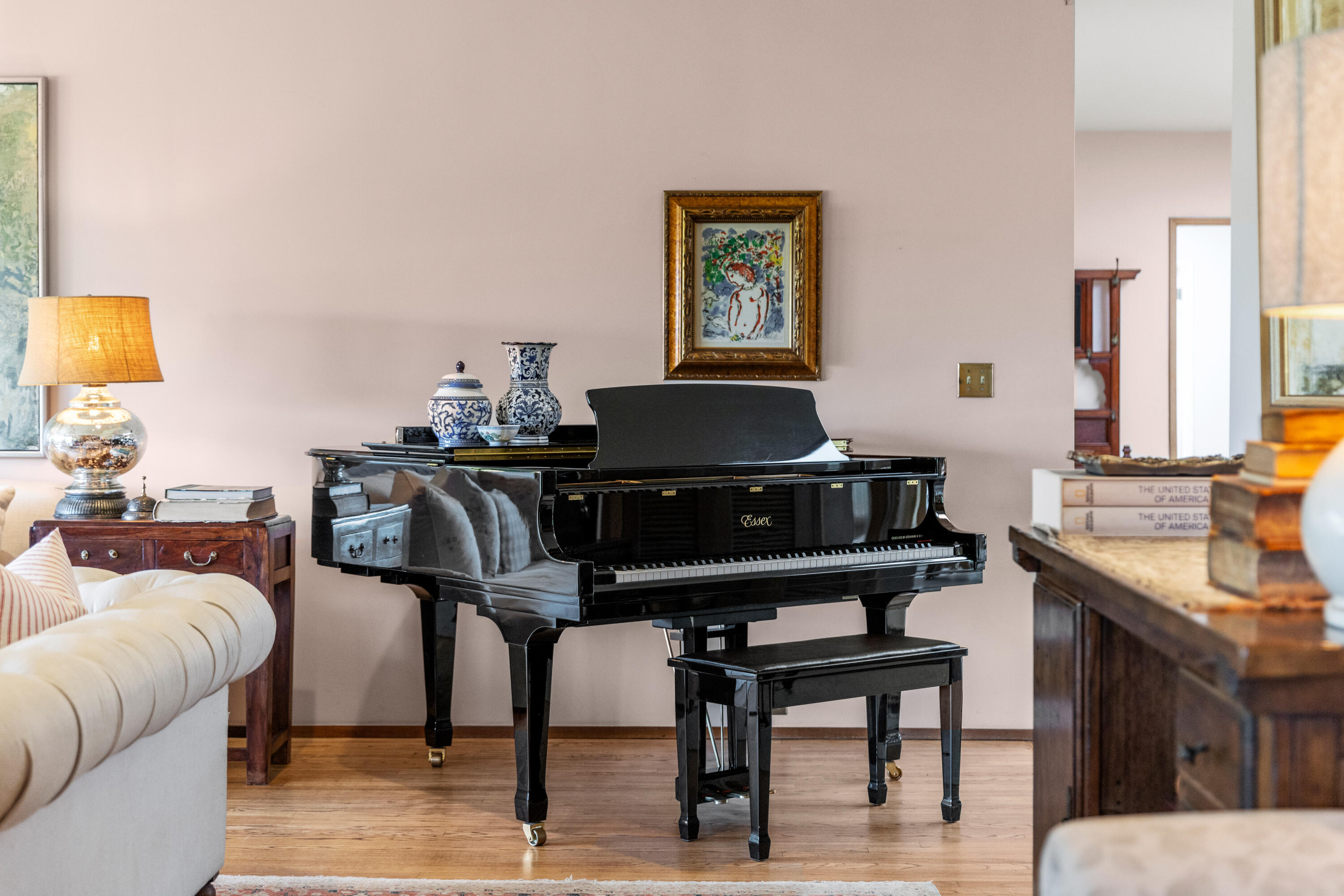 785 Carosam Road Santa Barbara, CA 93110 - Photo 7 of 46 a living room with furniture