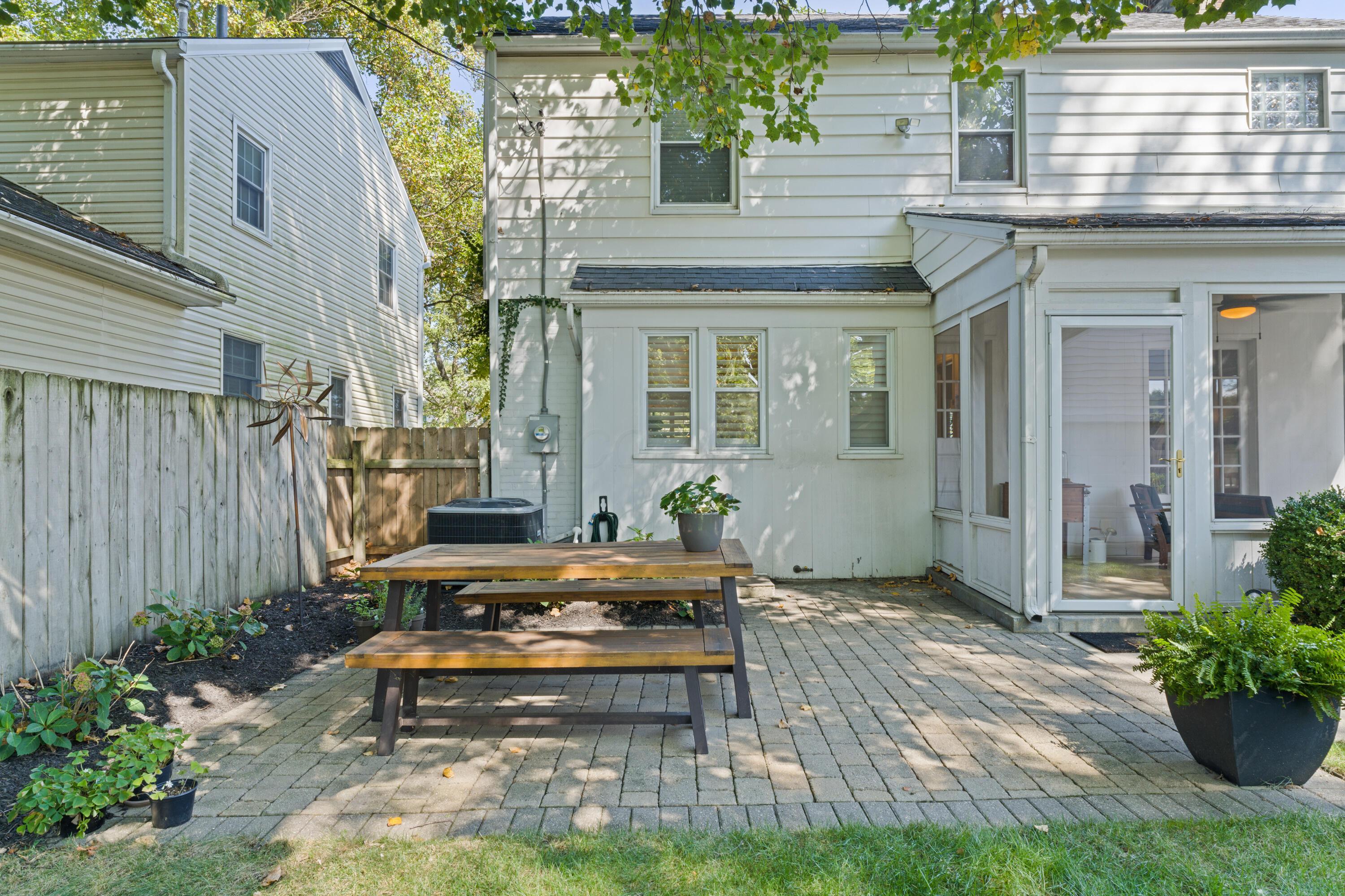 41 Aldrich Road Columbus, OH 43214 - Photo 44 of 52 Paver patio, perfect for al fresco dining!