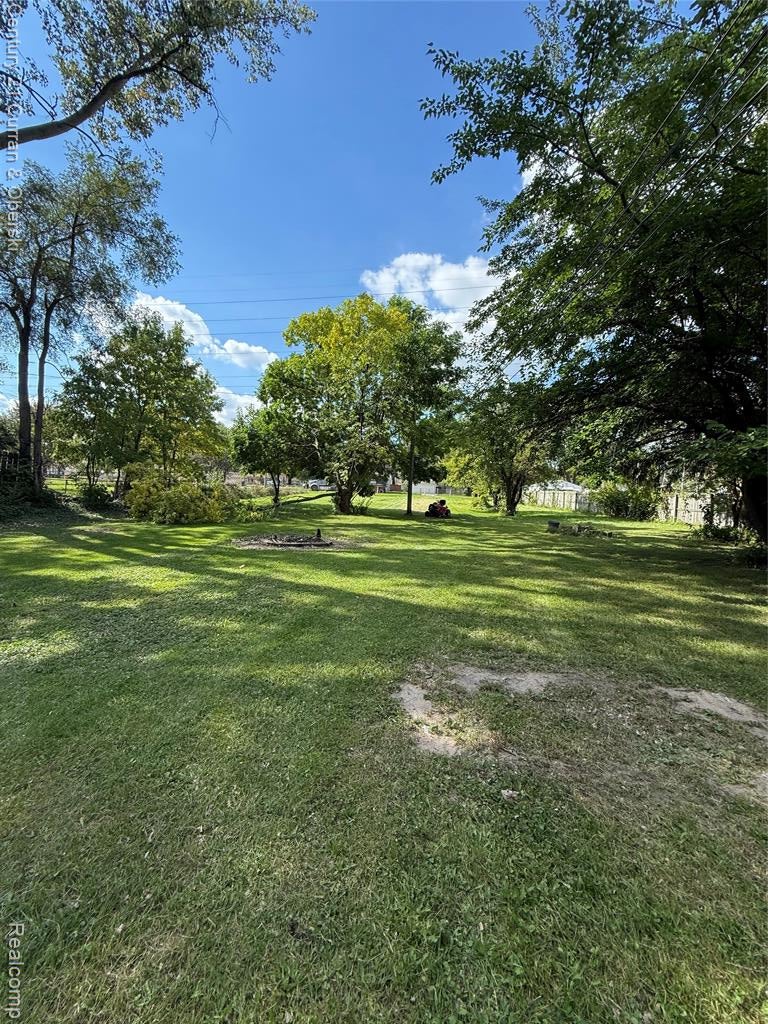 8126 Pardee Road Taylor, MI 48180 - Photo 7 of 32 Gallery Image 7