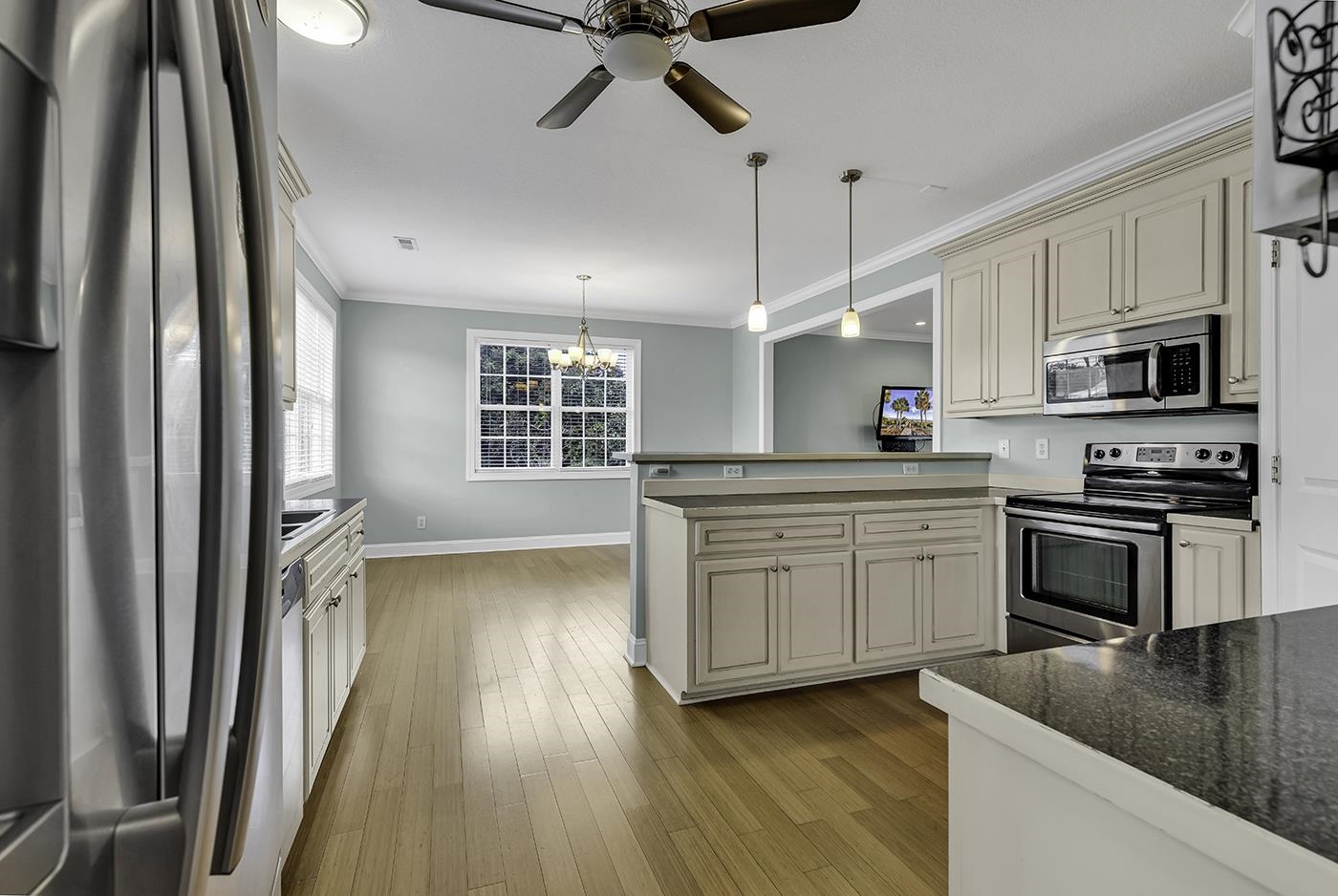6 Cottage Drive Murrells Inlet, SC 29576 - Photo 8 of 31