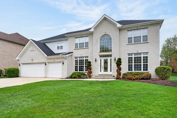 $925,000 | 484 Haleys Hill Court, Palatine, IL 60074
