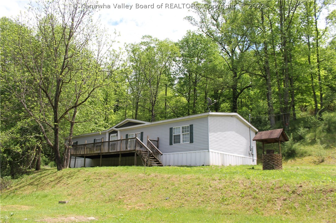 157 Lower White Oak Road Ashford, WV 25009 - Photo 1 of 29 Gallery Image 1