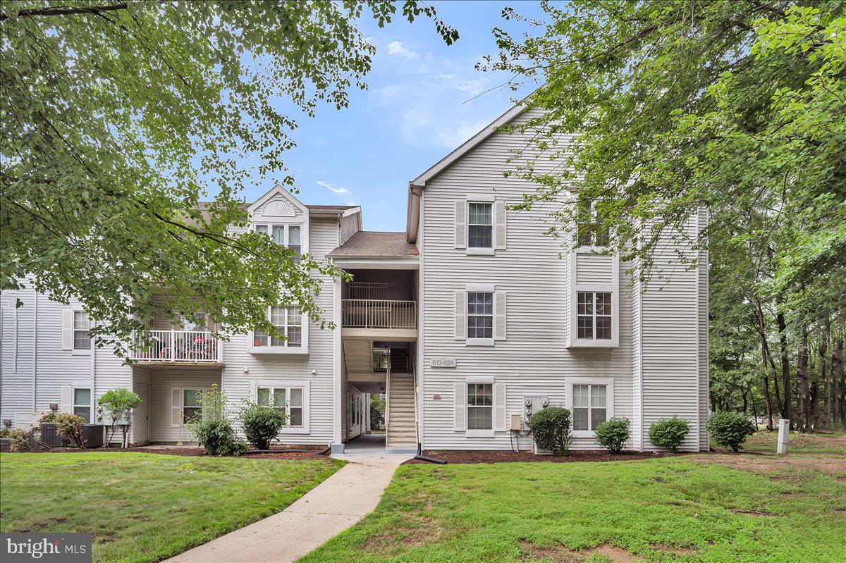 613 Willings Way New Castle, DE 19720 - Photo 1 of 24