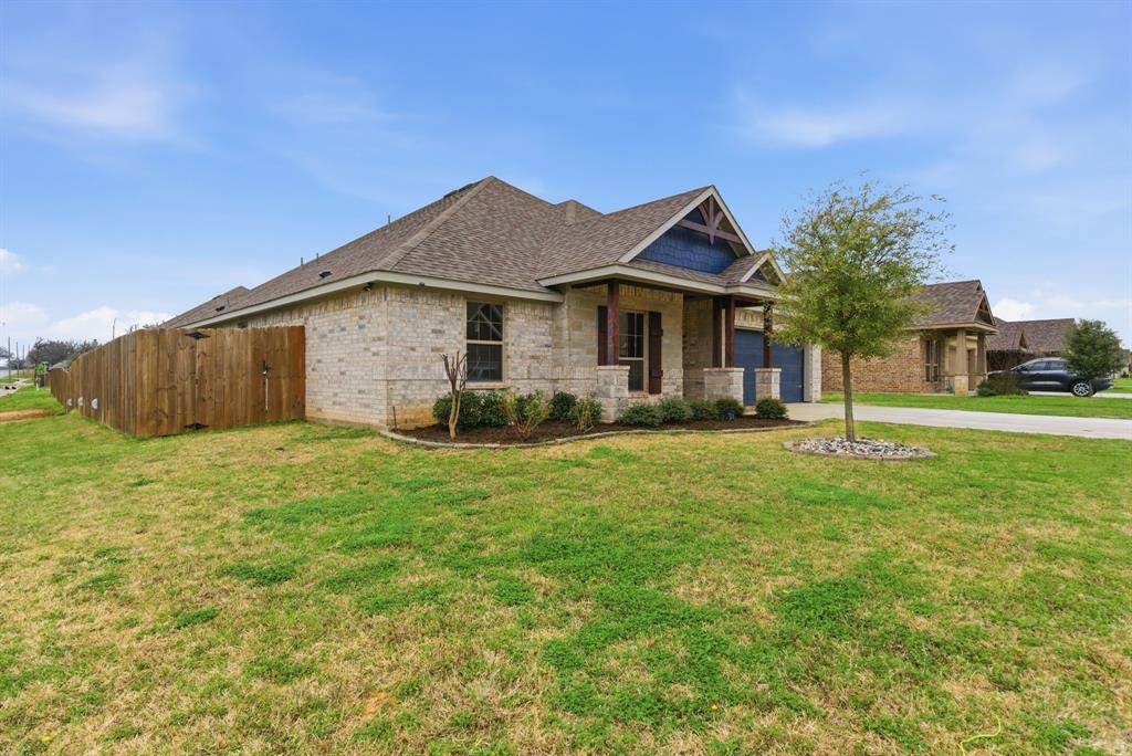 972 Sam Street Springtown, TX 76082 - Photo 32 of 34