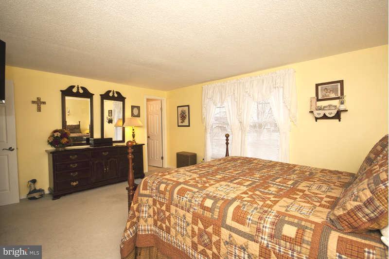 7850 North Cove Road Edgemere, MD 21219 - Photo 15 of 30 Bedroom (Master)