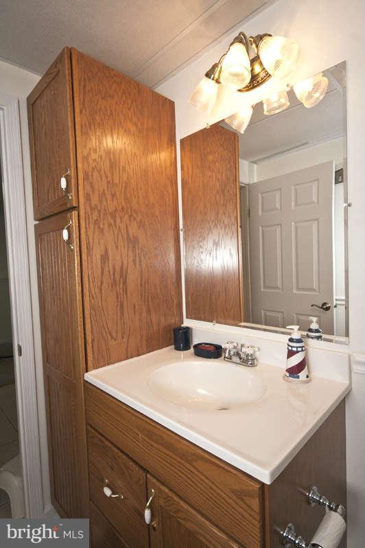 7850 North Cove Road Edgemere, MD 21219 - Photo 22 of 30 Bath