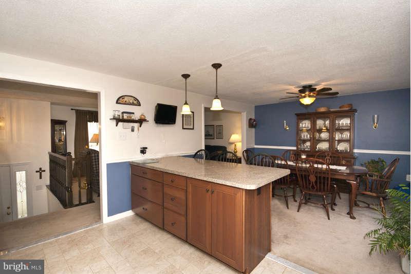 7850 North Cove Road Edgemere, MD 21219 - Photo 8 of 30 Dining Room