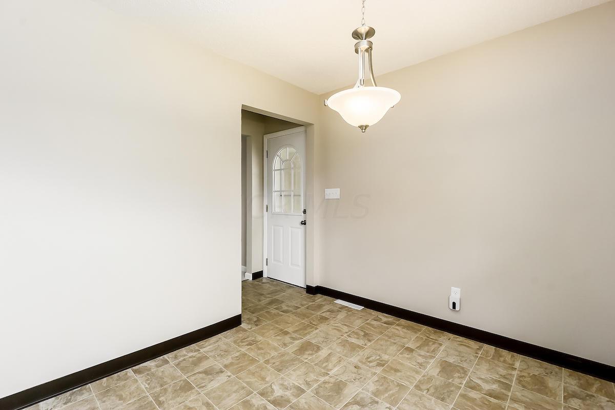 200 Summit Glen Road Southwest Pataskala, OH 43062 - Photo 12 of 38 Gallery Image 12