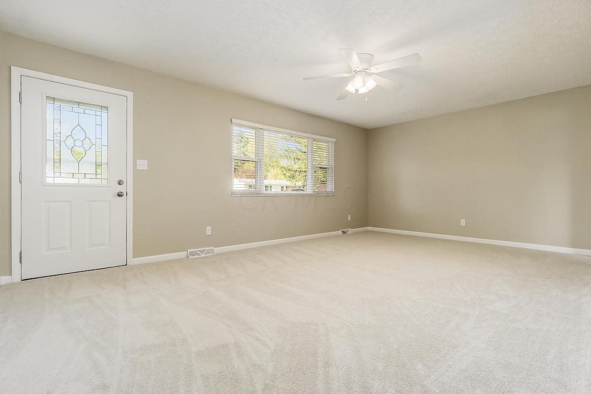 200 Summit Glen Road Southwest Pataskala, OH 43062 - Photo 6 of 38 Gallery Image 6