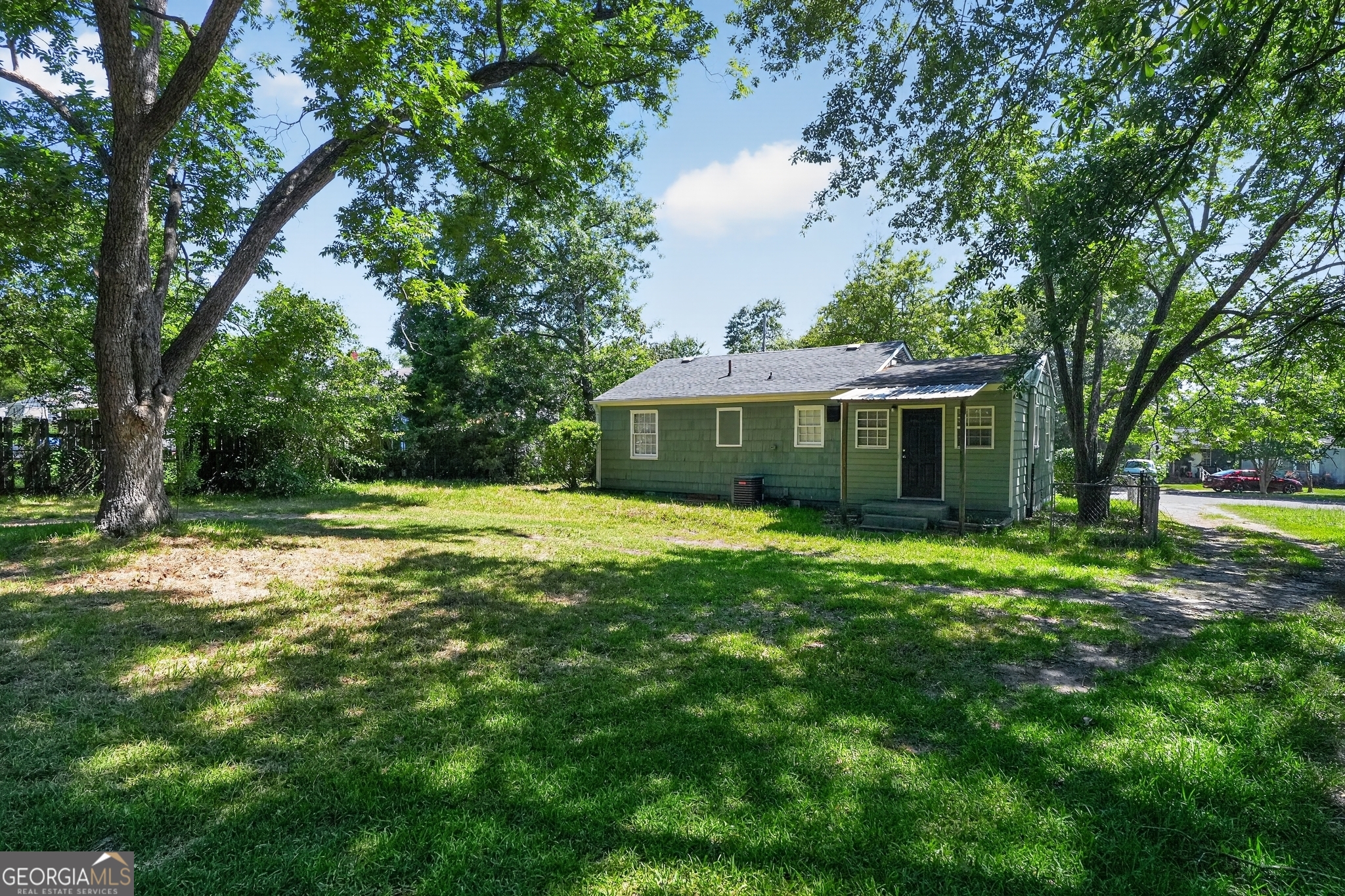 2328 Getzen Street Augusta, GA 30906 - Photo 3 of 32