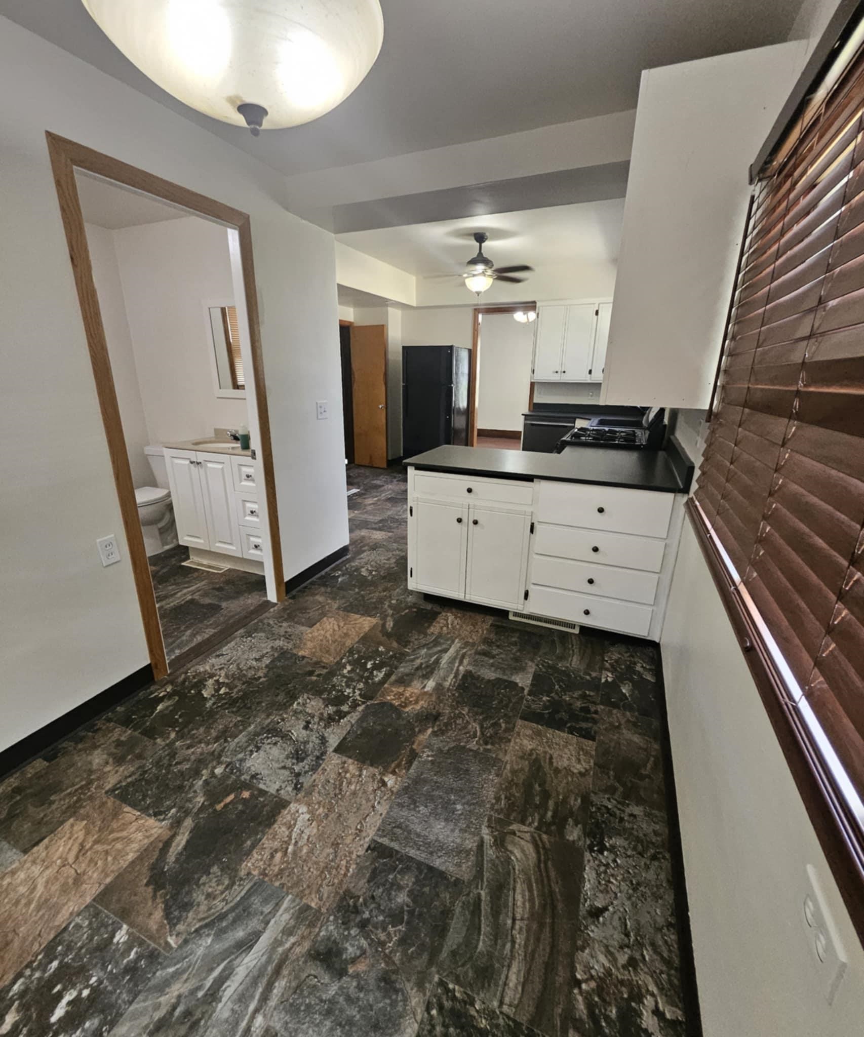 1219 Hackett Street Beloit, WI 53511 - Photo 6 of 19