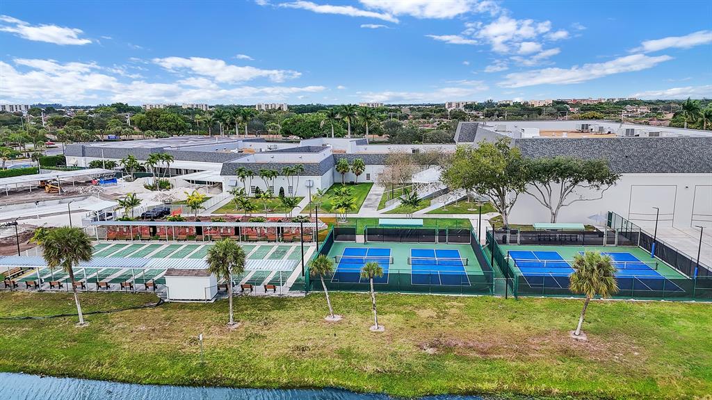 906 Normandy S, Unit 906 Delray Beach, FL 33484 - Photo 32 of 37