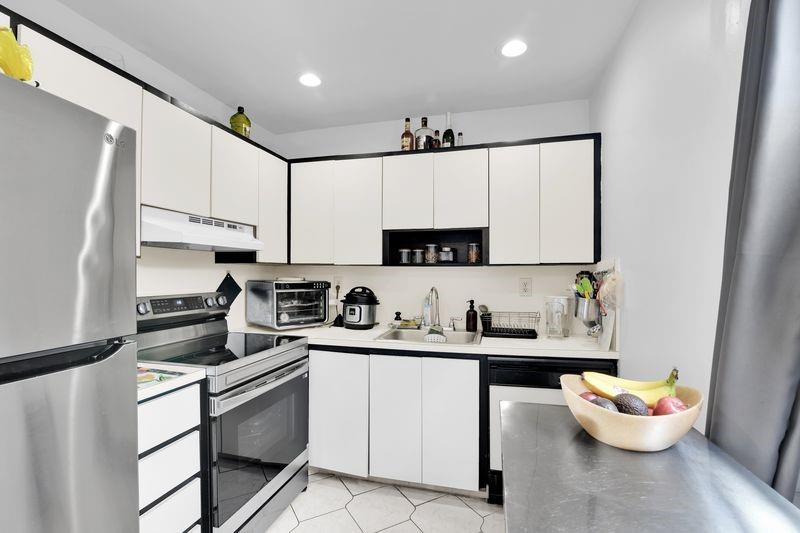 906 Normandy S, Unit 906 Delray Beach, FL 33484 - Photo 10 of 37