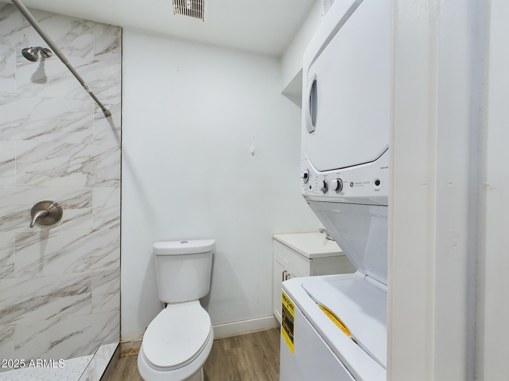 3038 North 38th Street, Unit 4 Phoenix, AZ 85018 - Photo 6 of 8 Photo #6