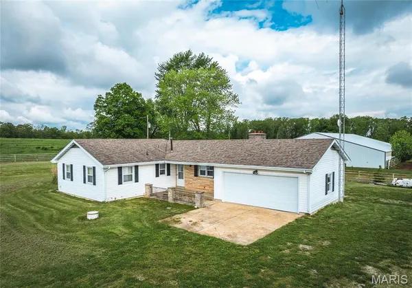 $625,000 | 24265 Vinyard Road, Cuba, MO 65453