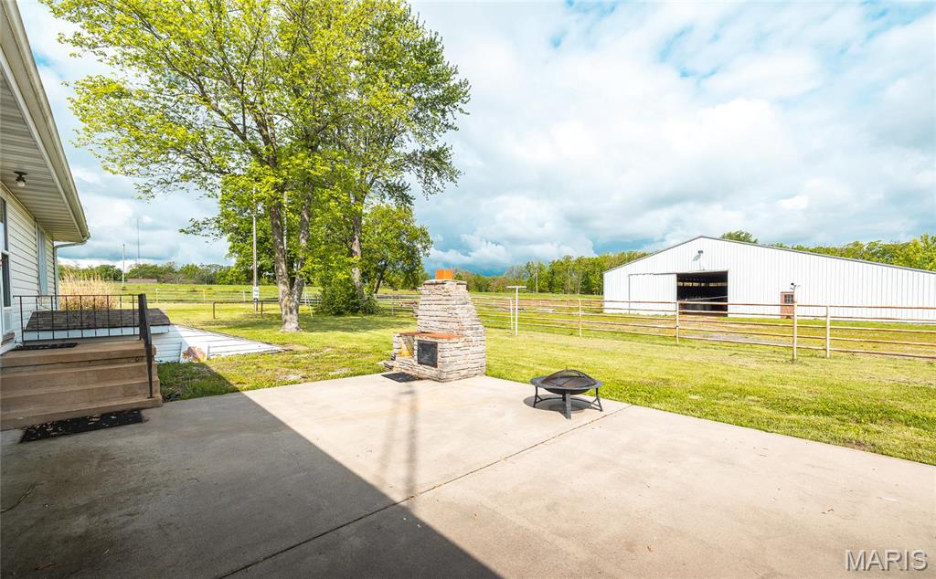 24265 Vinyard Road Cuba, MO 65453 - Photo 24 of 45