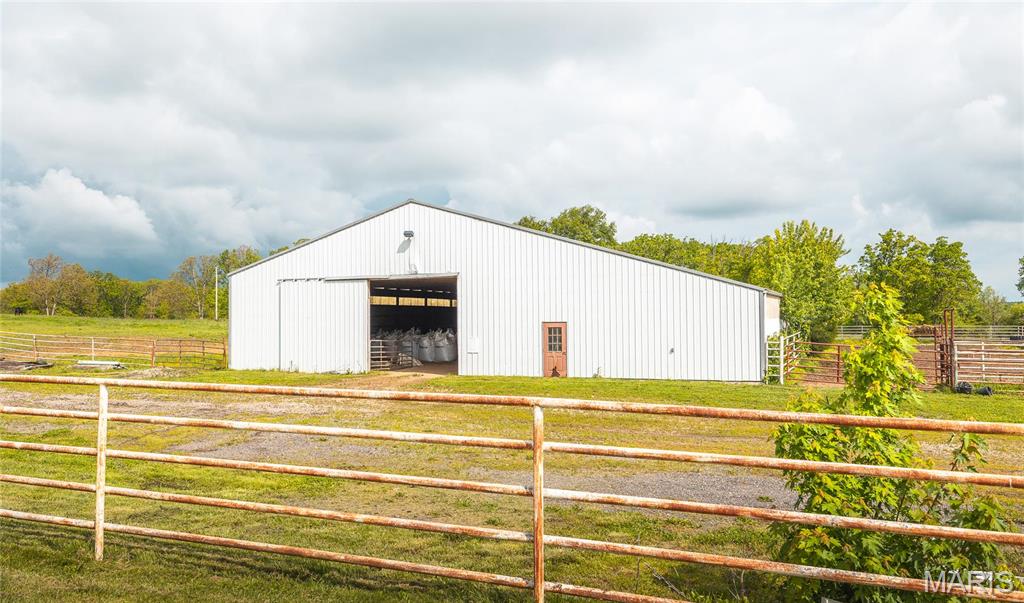 24265 Vinyard Road Cuba, MO 65453 - Photo 32 of 45