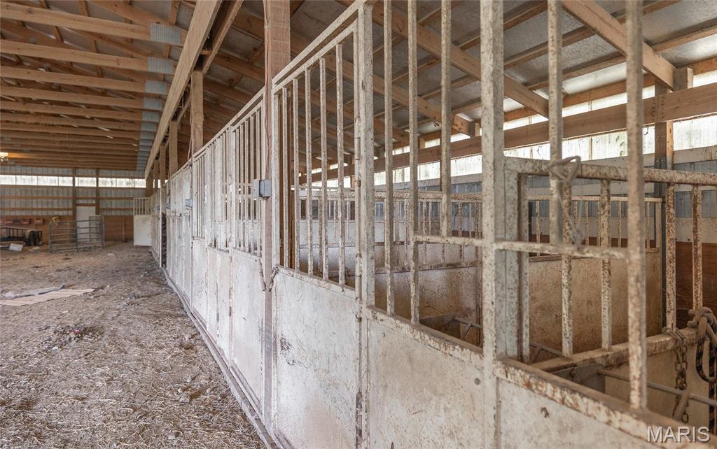 24265 Vinyard Road Cuba, MO 65453 - Photo 37 of 46